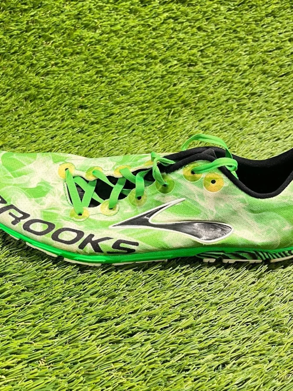Brooks Mach 15 Mens Size‎ 10 Green Black Running Track Field Shoes Sneakers